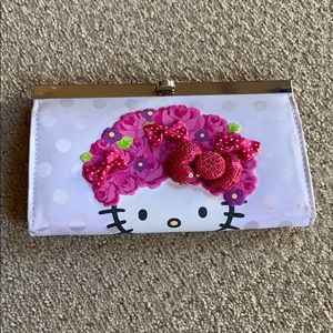 Hello kitty clutch